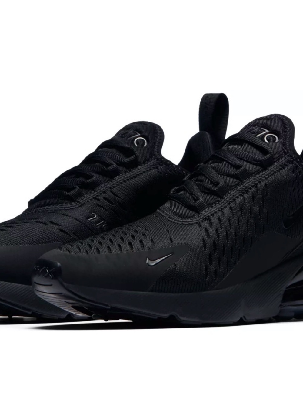 Nike Men’s Black Low-Profile Sneakers
